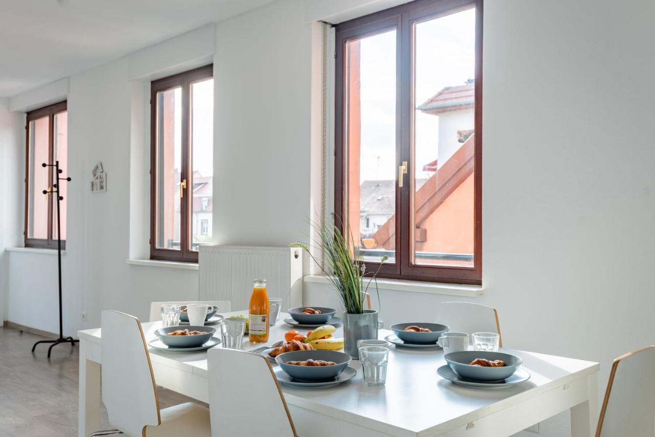 Ferienwohnung Le Manoir De Cyrielle A 10 Min Du Centre De Strasbourg Bischheim Exterior foto
