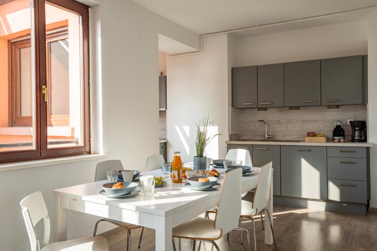 Ferienwohnung Le Manoir De Cyrielle A 10 Min Du Centre De Strasbourg Bischheim Exterior foto