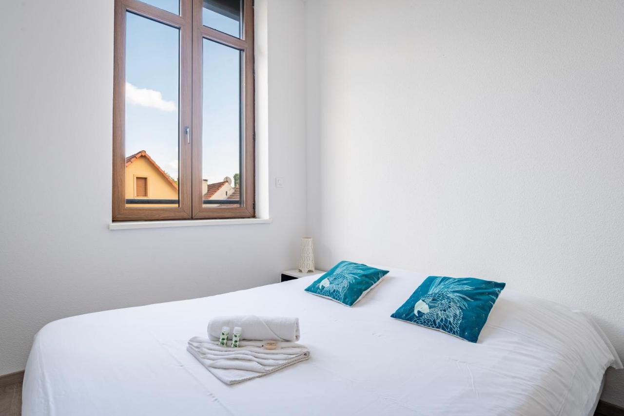 Ferienwohnung Le Manoir De Cyrielle A 10 Min Du Centre De Strasbourg Bischheim Exterior foto